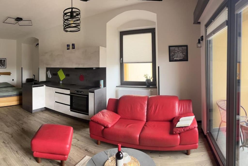 Byt V Blizkosti Centra A V Klidne Zone Tábor Extérieur photo