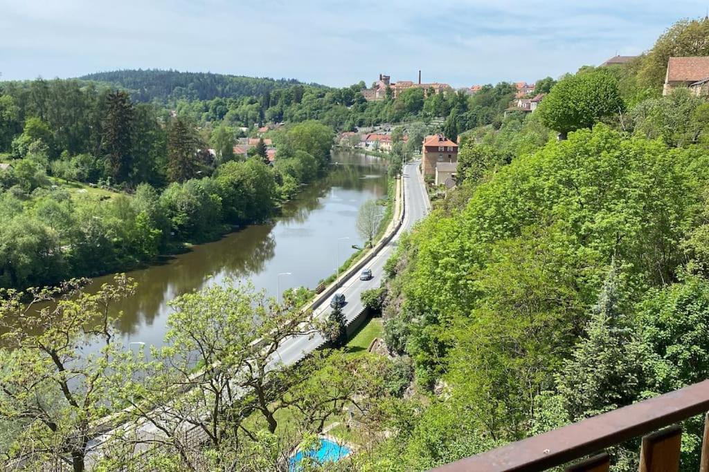 Byt V Blizkosti Centra A V Klidne Zone Tábor Extérieur photo
