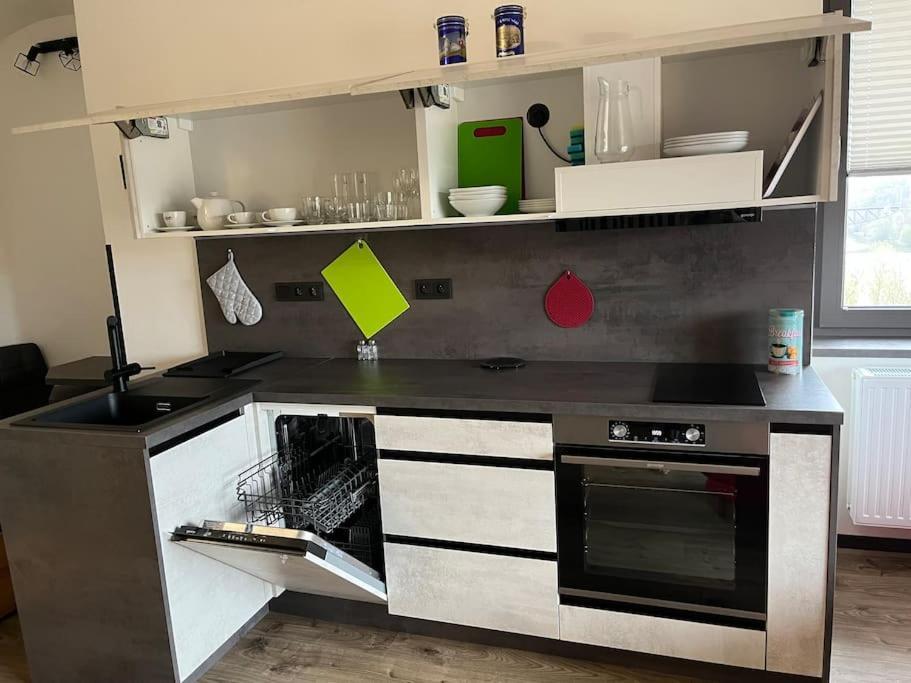 Byt V Blizkosti Centra A V Klidne Zone Tábor Extérieur photo