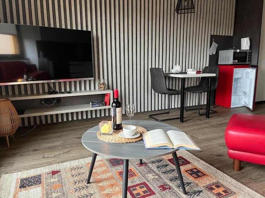 Byt V Blizkosti Centra A V Klidne Zone Tábor Extérieur photo